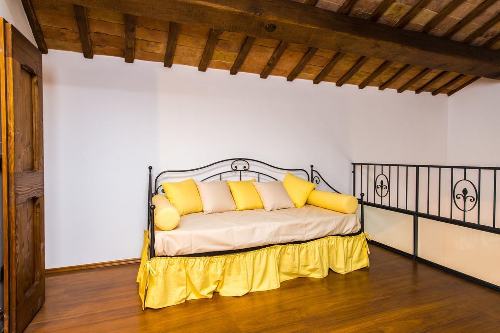 Casetta In Pietra Acqualagna Zimmer foto